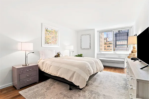 Sold by Compass | media 5