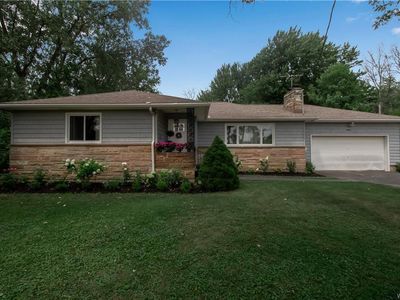6396 Campbell Blvd, Lockport, NY, 14094