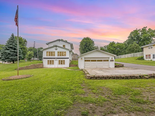 5870 Lynwood Blvd, Mound, MN 55364