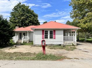 254 Isham Rd W, Winfield, TN 37892