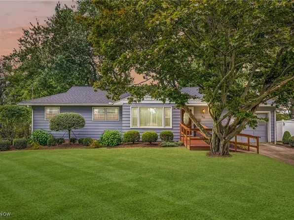 213 Valley View Dr, Wadsworth, OH 44281