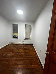 Rented by King Zone Realty Inc