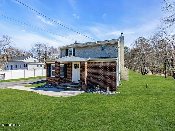 2nd image of 2978 Shafto Road