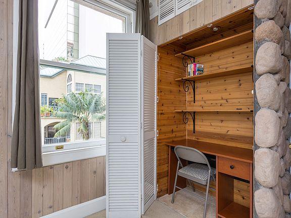 5th image of 455 E Ocean Blvd APT 302