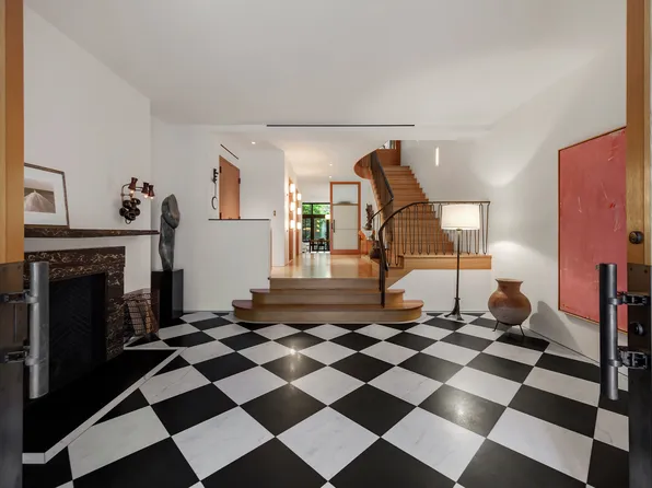 22 East 94th Street image 3 of 30