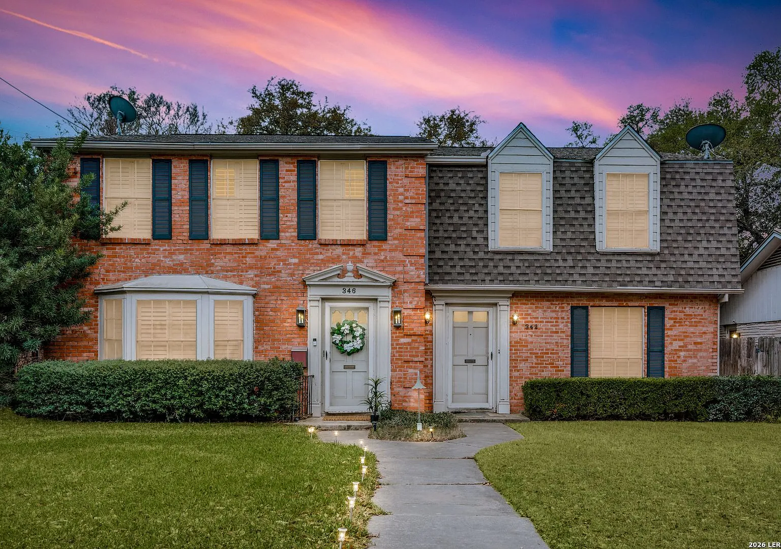 2-Bedroom Alamo Heights Duplex — Photo 3