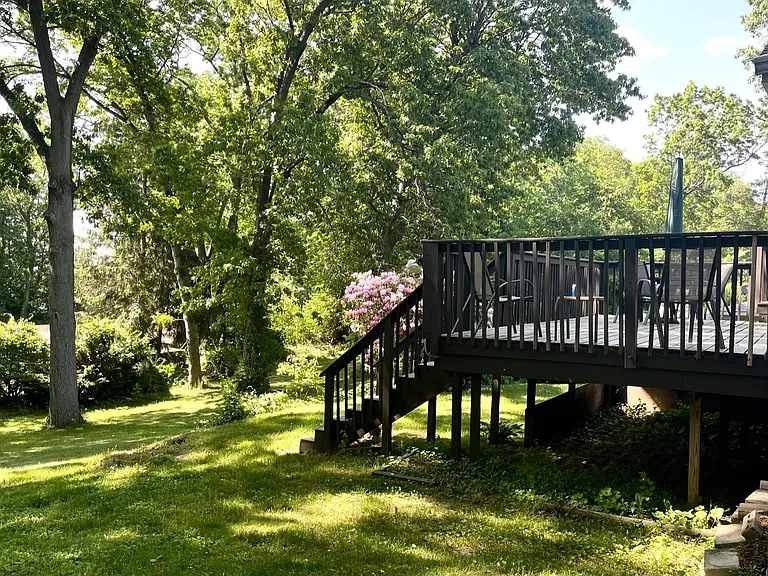 3840 N Glenridge Rd — Photo 3