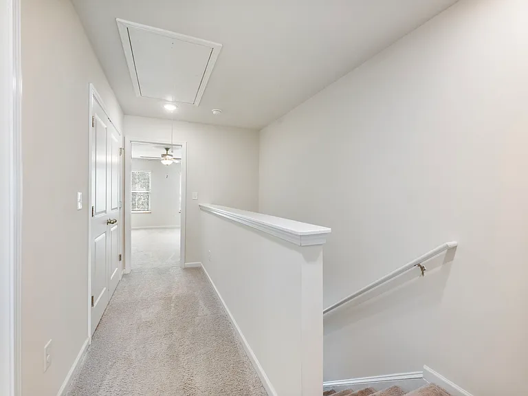 115 Buckingham Ln — Photo 18