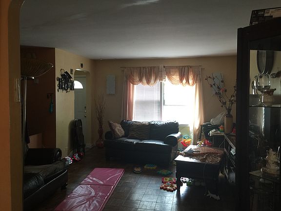 3rd image of 16605 71st Ave