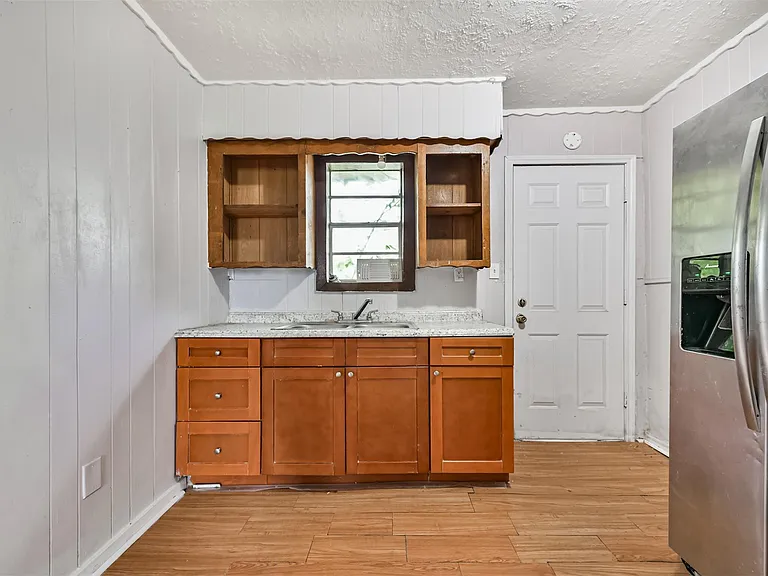 639 E Saint Charles Dr #1 — Photo 9
