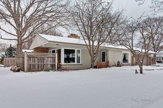 1st image of 252 W Sheridan Pl