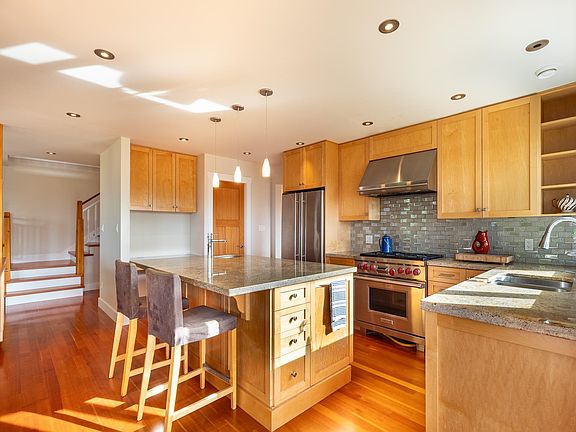 4th image of 5012 Geer Rd