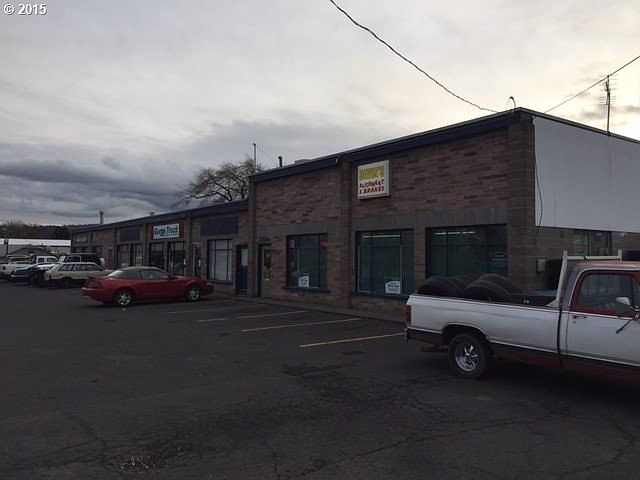 1st image of 2724 W 2nd St