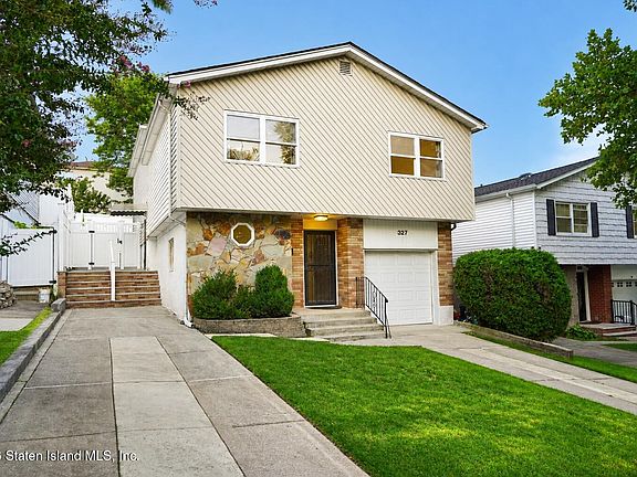 3rd image of 327 Mountainview Ave
