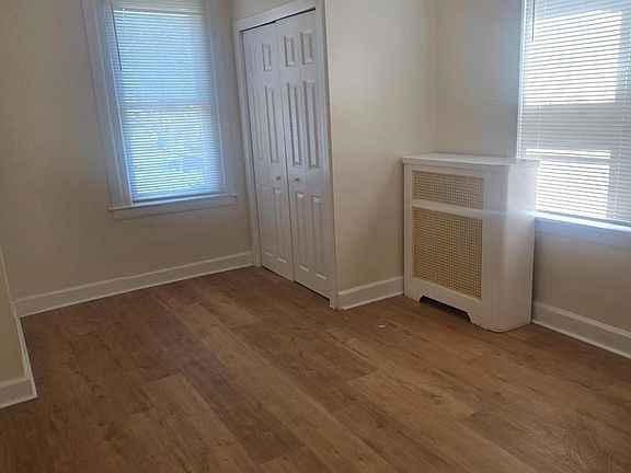 3rd image of 5217 N American St