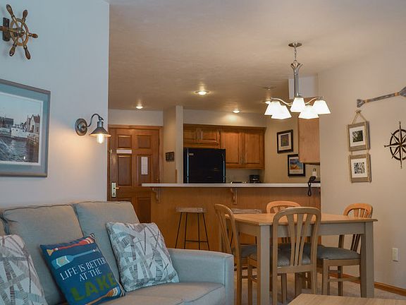 5th image of 4676 Glidden Dr Unit 111