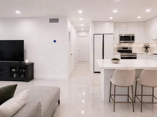 6249 Bay Club Dr APT 3, Fort Lauderdale, FL 33308