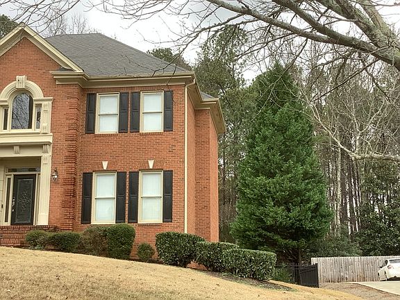 2nd image of 1423 Stratford Hall Ct