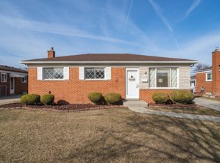 32405 Gloede Dr, Warren, MI 48088