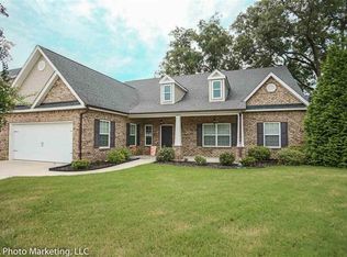215 Black Hawke Ln, Kathleen, GA 31047