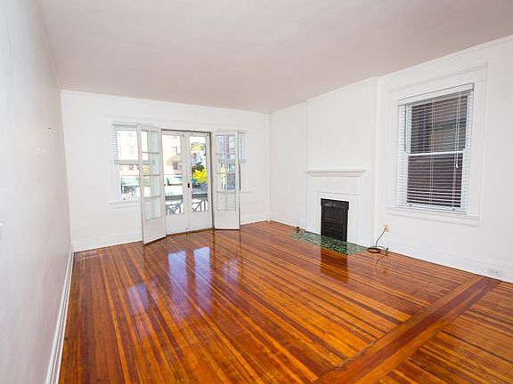 3rd image of 2727 Erie Ave APT 2E