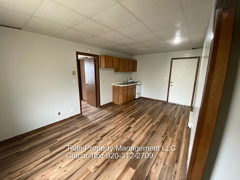 1002 Oregon St #1 — Photo 3