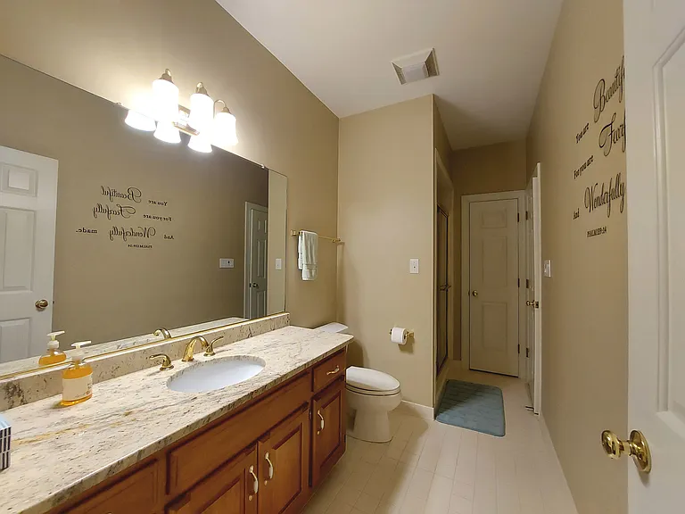 125 Woodmere Ct — Photo 18