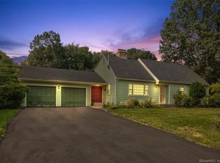 142 Stonegate Rd, Southington, CT 06489