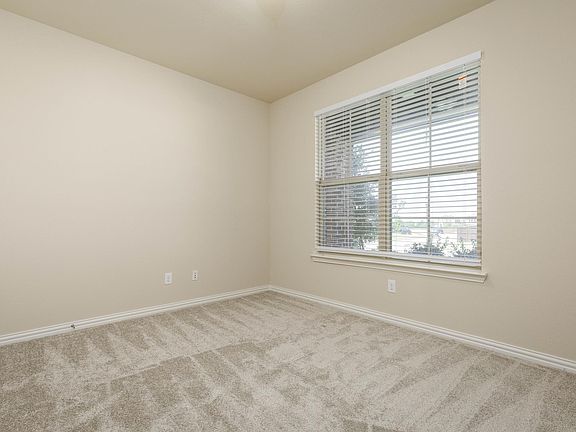 5th image of 11513 Beckton St