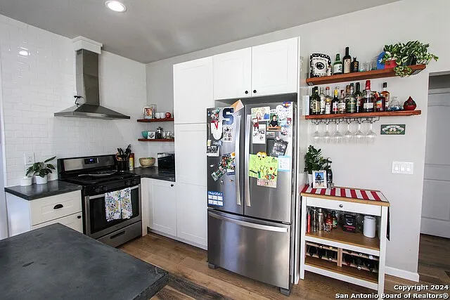 711 W Lullwood Ave — Photo 19