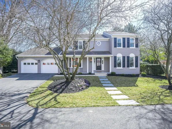 9200 Briary Ln, Fairfax, VA 22031