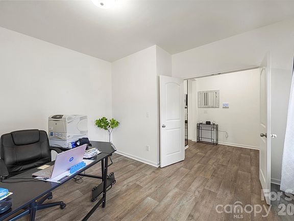 5th image of 3009 Pinehills Way