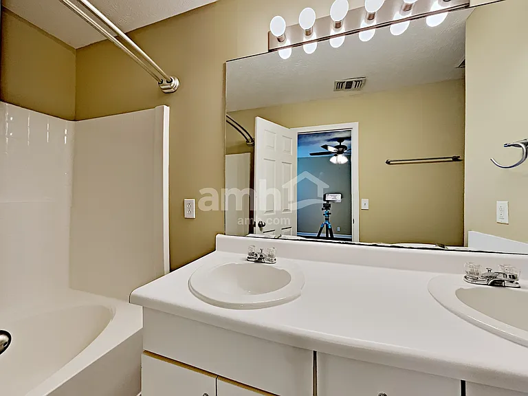 1801 Antebellum Dr — Photo 12