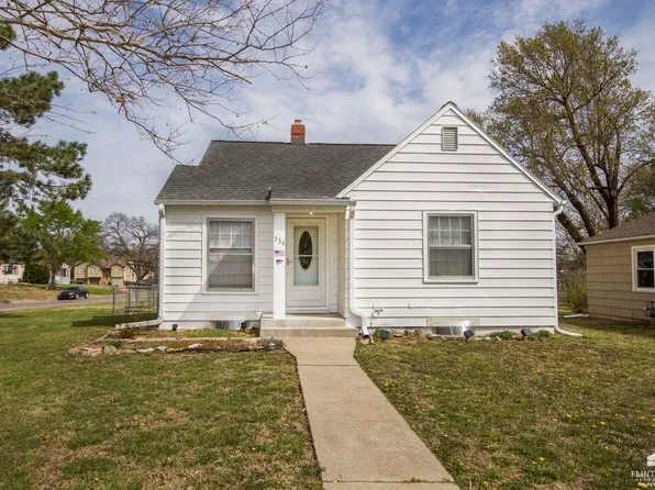 534 W Elm St, Junction City, KS 66441