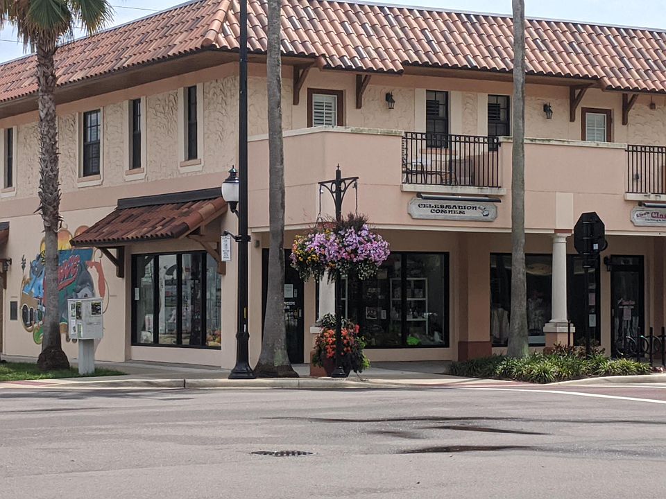 1st image of 303-305 W Venice Ave