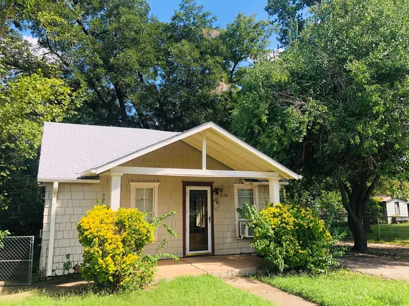 1011 S Adams St, Stillwater, OK 74074