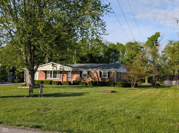 1294 E Orange Pike, Rushville, IN 46173
