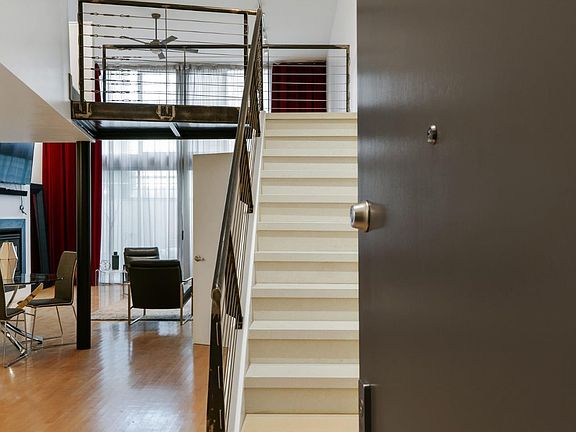 2nd image of 1099 23rd St APT 10