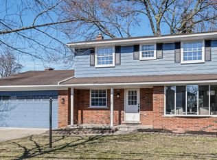 23433 Denton St, Clinton Township, MI 48036