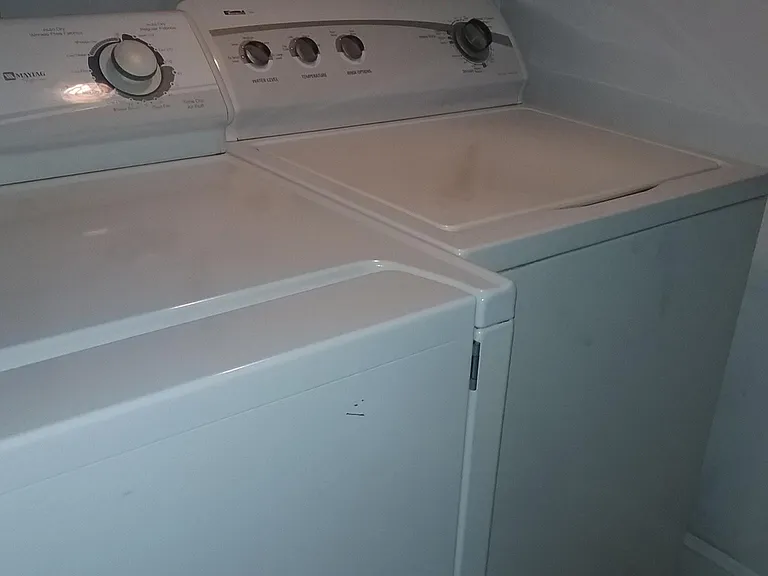 Washer/Dryer in unit