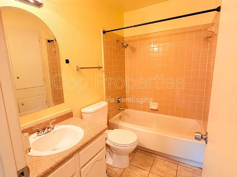 9319 Cliff Point Dr — Photo 13