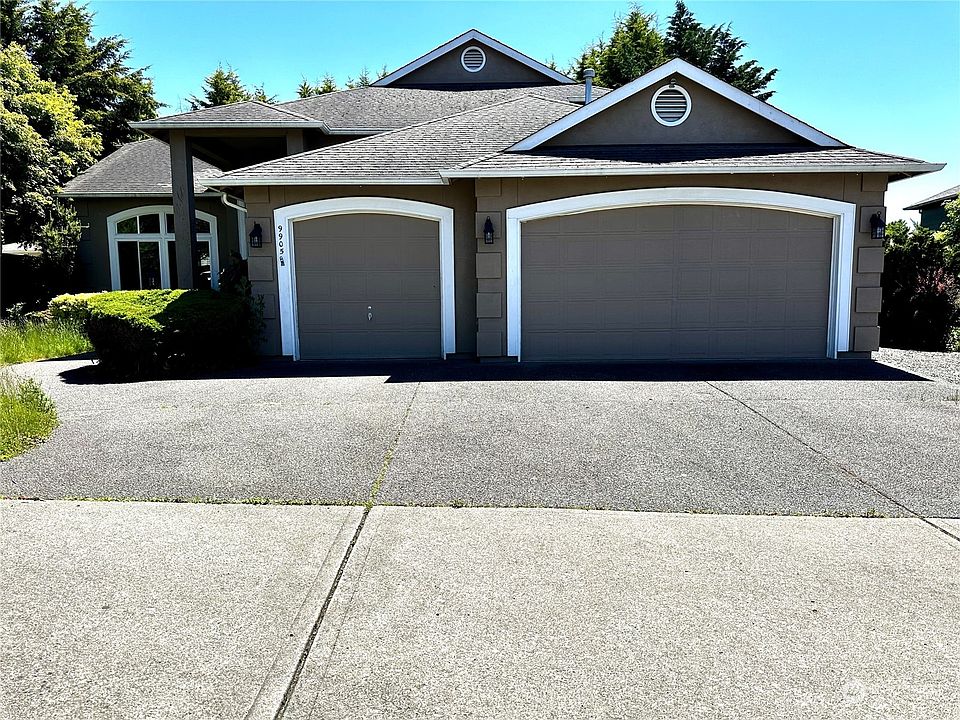 1st image of 9905 182nd Avenue E