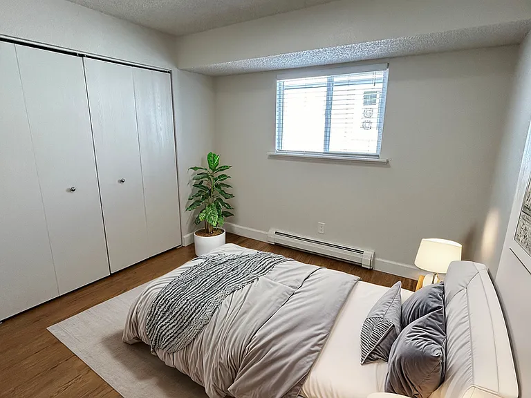 Cottonwood Creek Apartments — Photo 42