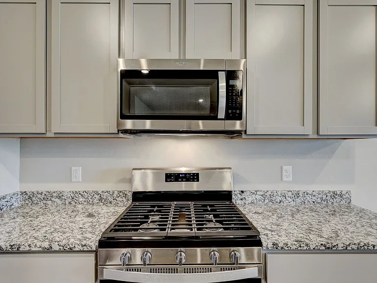 4109 Sara Park Dr — Photo 7
