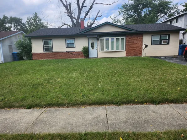 2053 E Sauk Trl, Sauk Village, IL 60411