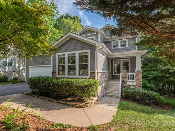 112 Mountain Dr, Biltmore Lake, NC 28715