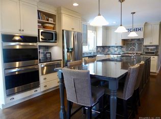 36 Sean Meadow Dr, Morris, CT 06763