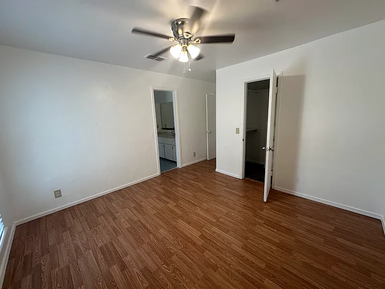 7833 S Harvard Ave — Photo 9