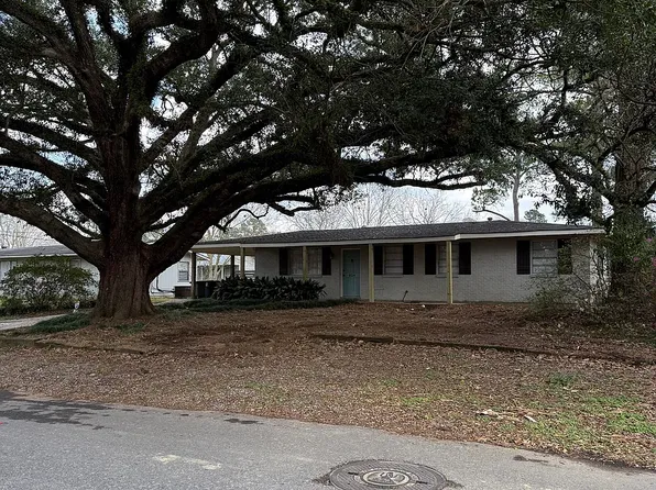 824 Highland Park Dr, Baton Rouge, LA 70808