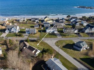 21 Bayberry Ave, Kennebunk, ME 04043